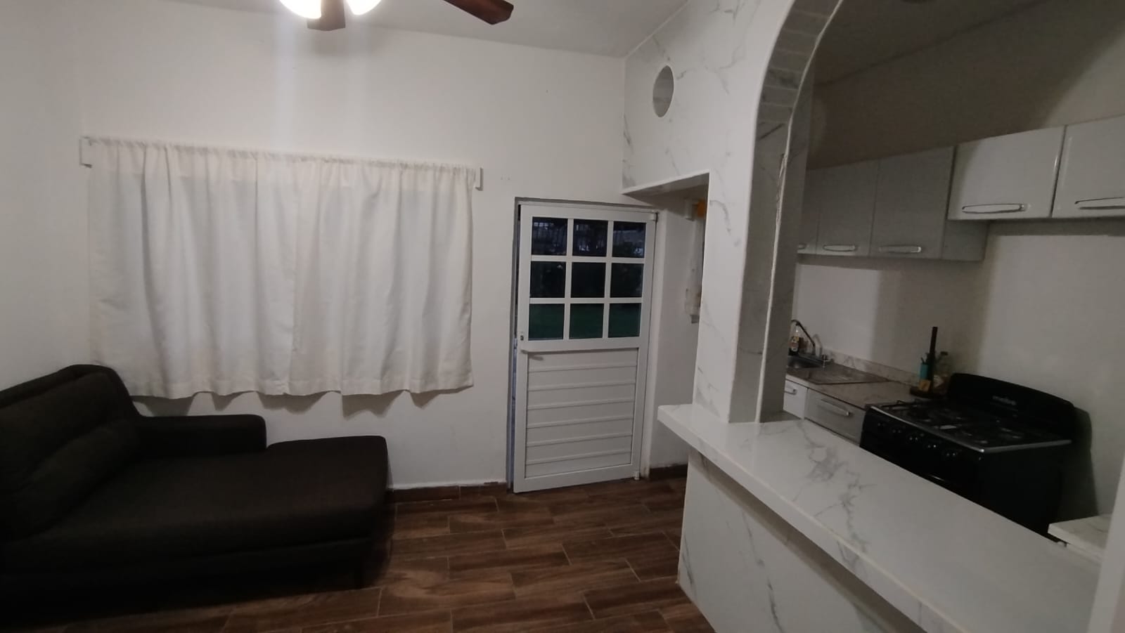 Fotograf&iacute;a de sala y cocina